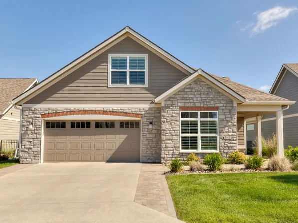 17475 Baxter Dr, Clive, IA 50325