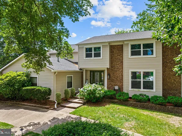 1130 Buttonwood Dr, Cherry Hill, NJ 08003