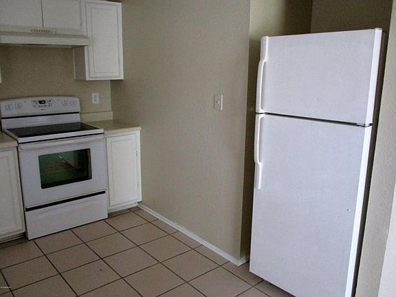 5th image of 1551 E Christy Dr APT 2