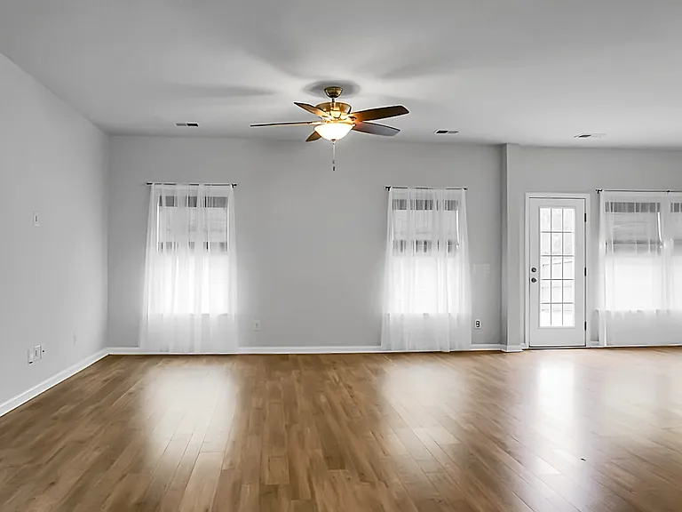 210 Daniels Creek Cir — Photo 13