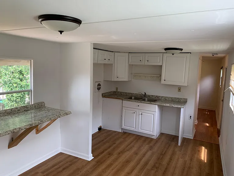2609 Westwood Dr #B — Photo 8