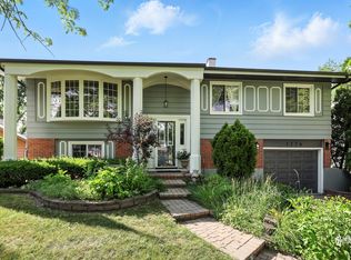 1774 Glen Lake Rd, Hoffman Estates, IL 60169