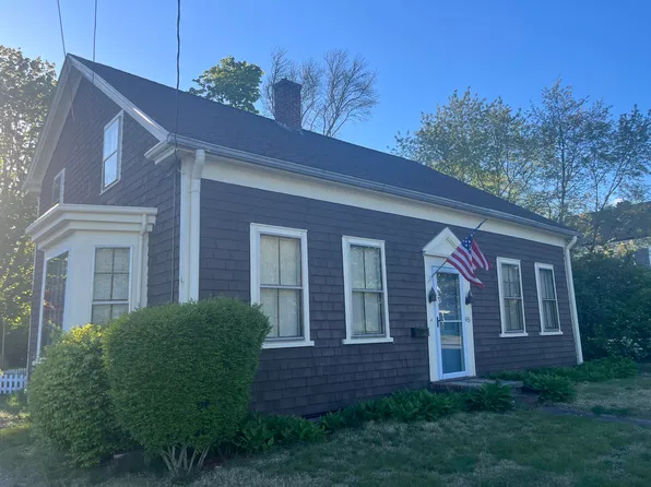 65 Gibbs Avenue, Wareham, MA 02571