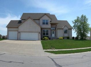 937 SW Raintree Dr, Lees Summit, MO 64082