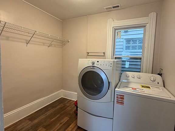 4th image of 919 Starkweather Ave #Up