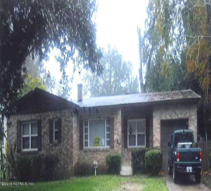 1st image of 816 Brookmont Ave E