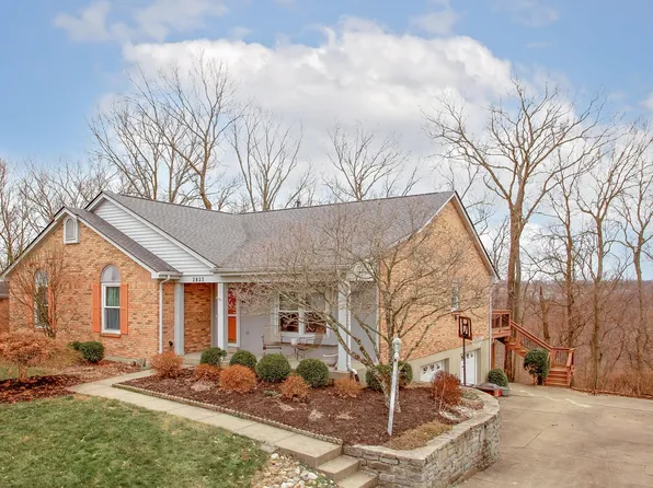 2825 Deerfield Dr, Villa Hills, KY 41017