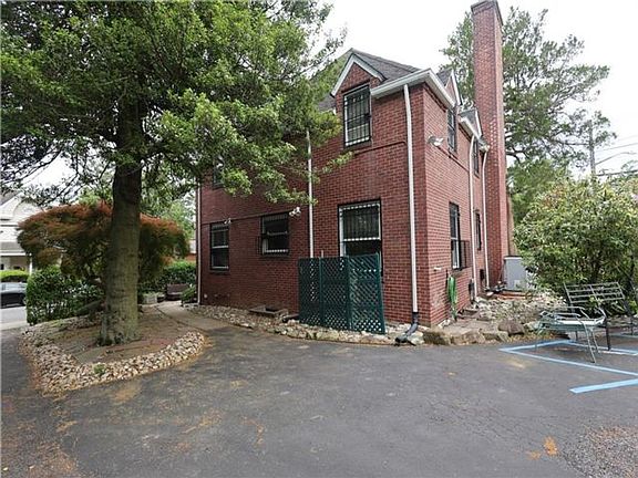 2nd image of 225 3rd St