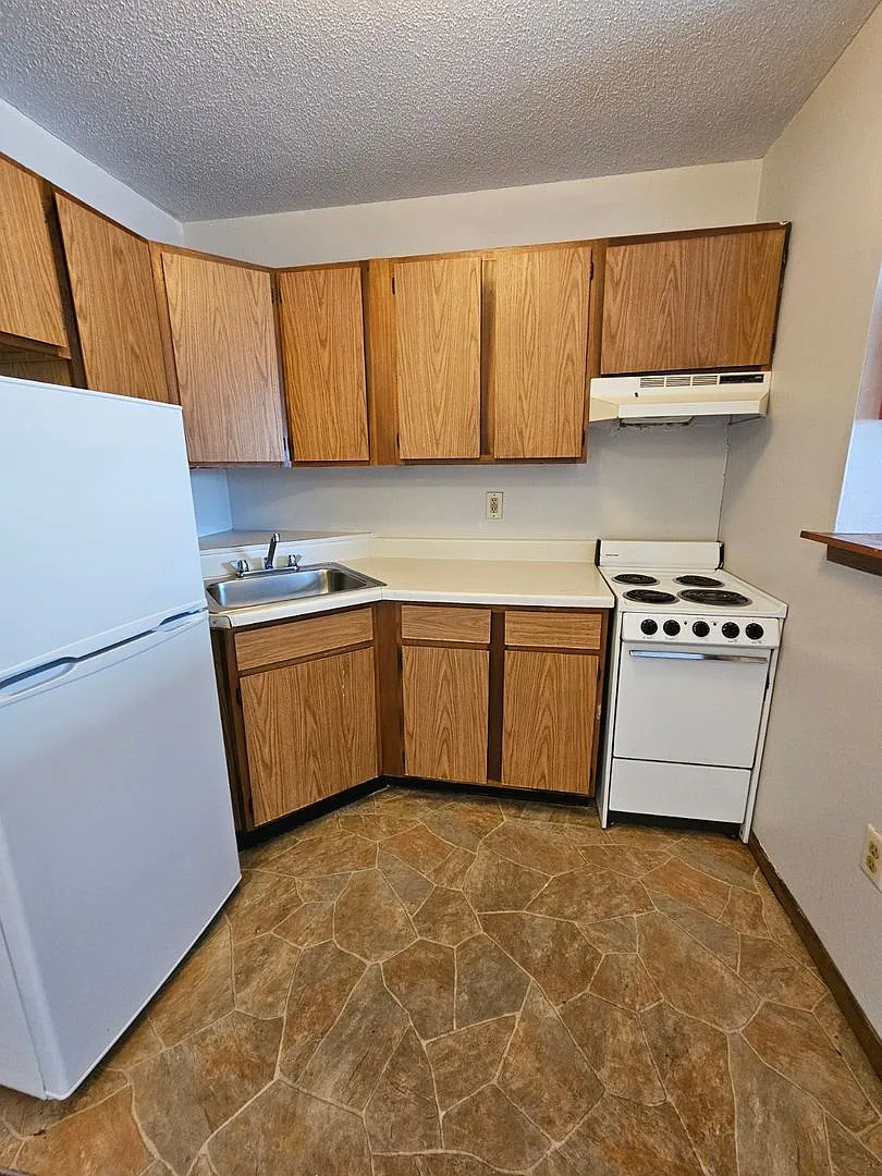 Cedar Rapids 444-Unit (Southview) — Photo 3