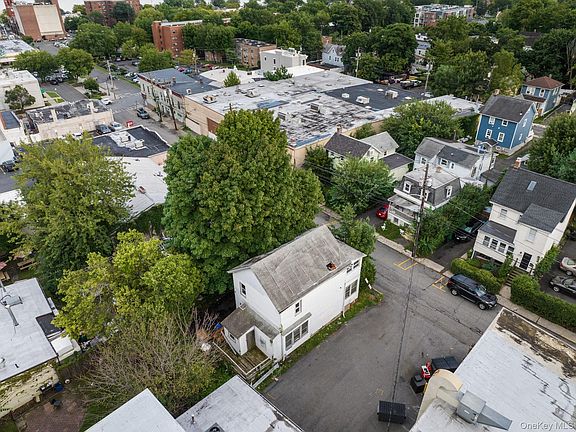 5th image of 160 Burd Street