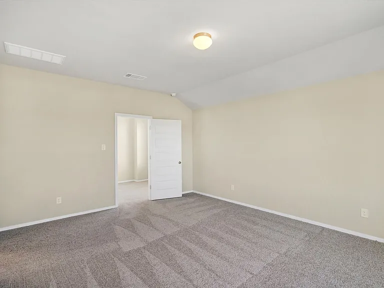 235 Trailside Ln — Photo 13
