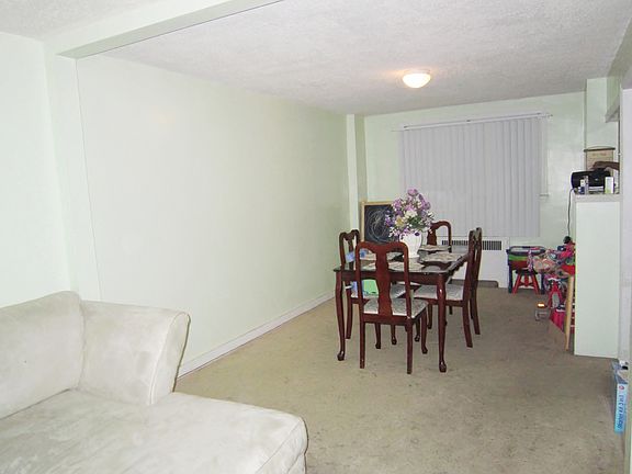 3rd image of 217 Wynnewood Ave