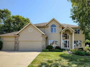 2017 S 183rd Cir, Omaha, NE 68130
