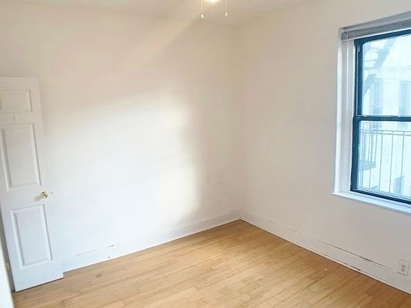 5th image of 2168 35th St APT 5D