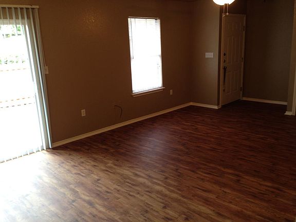 5th image of 1025 N Water St