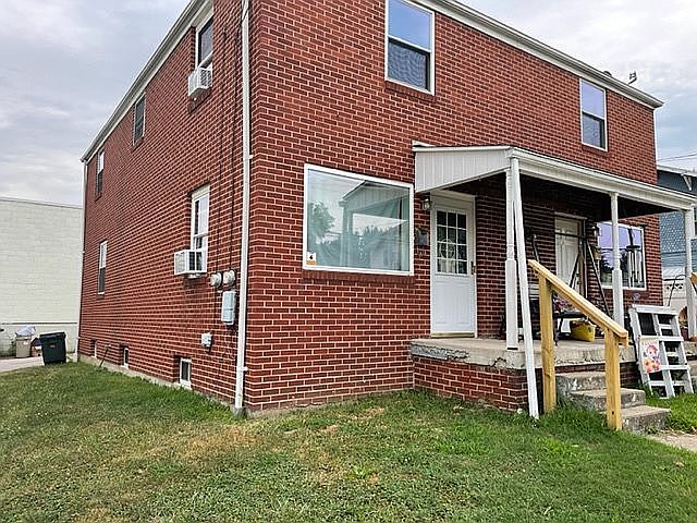 1st image of 1059 31st St