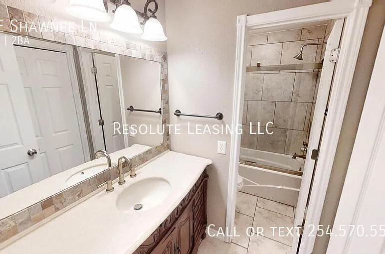 8 E Shawnee Ln — Photo 18