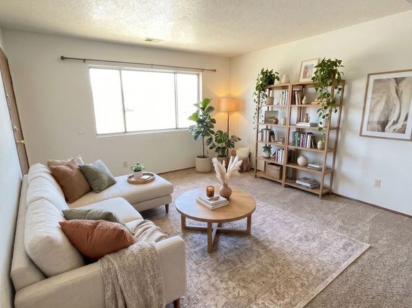 1334 Meadow Ln APT E