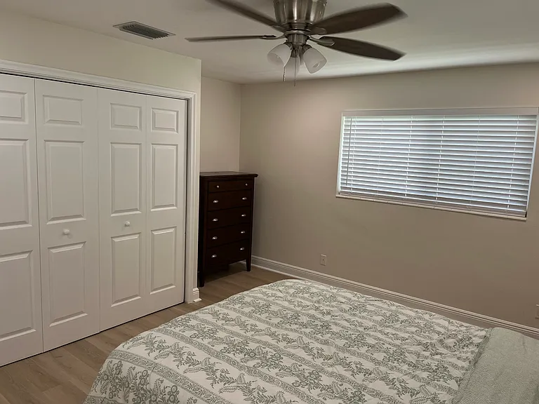 192 SE 27th Ct — Photo 23