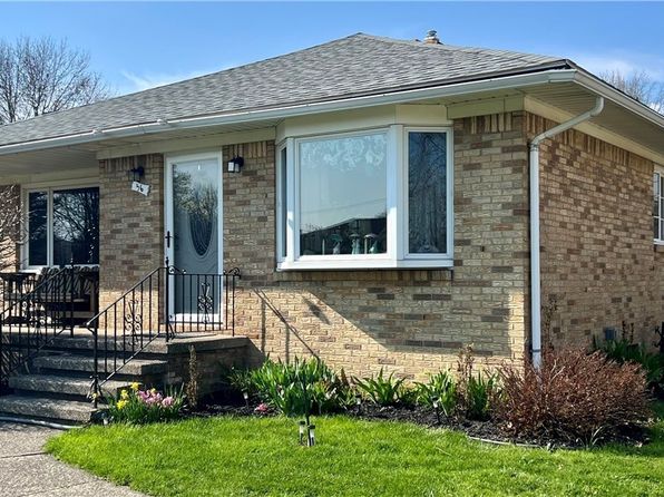 56 Weber Rd, Lackawanna, NY 14218