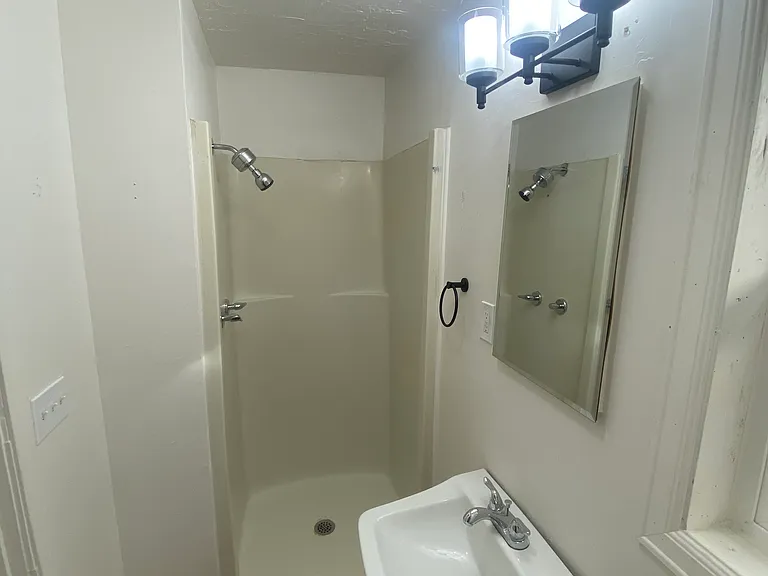 3475 SE 3rd St #1 — Photo 7