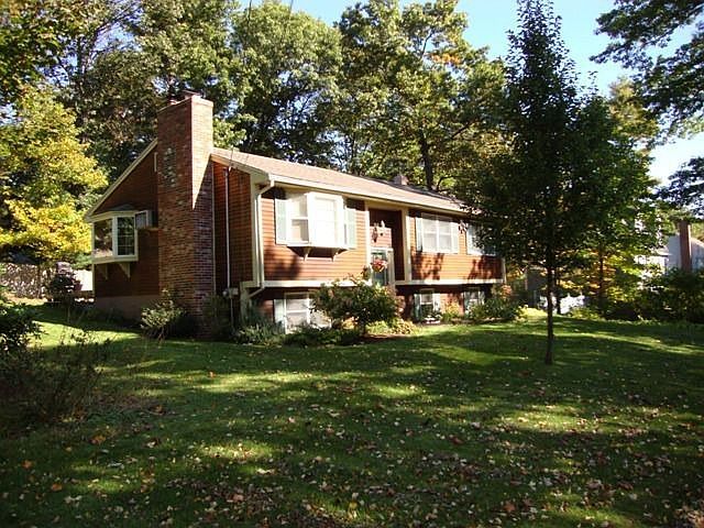 1st image of 29 Goldsmith Dr