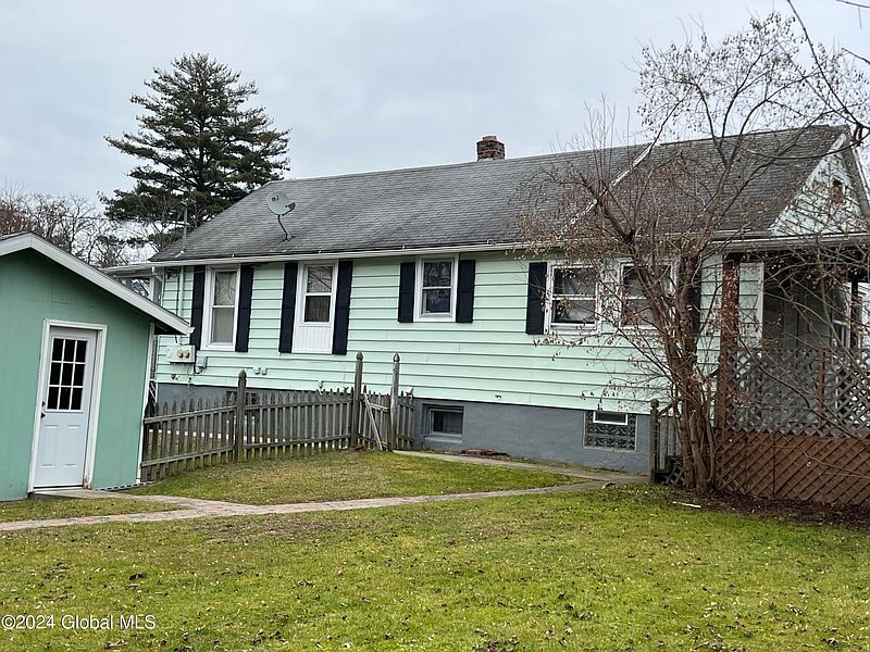 2nd image of 12 Edenburg Avenue