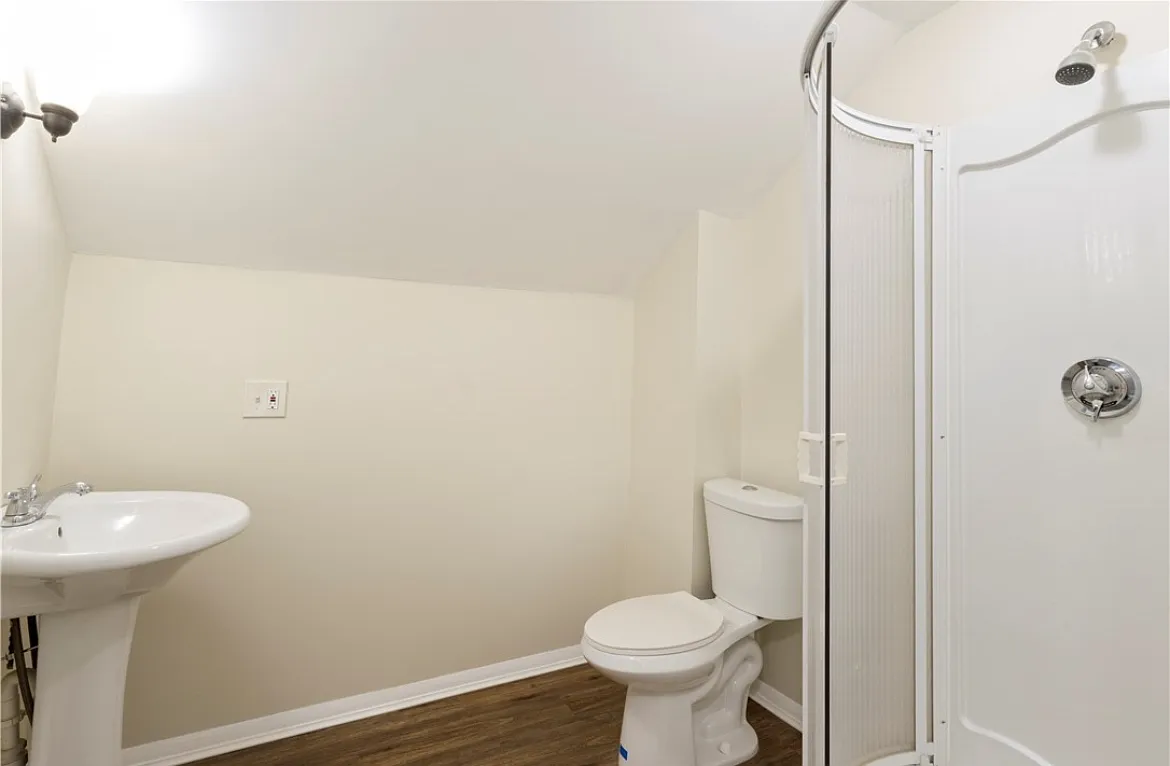 4 bed, 1000 sqft, $850 — Photo 4