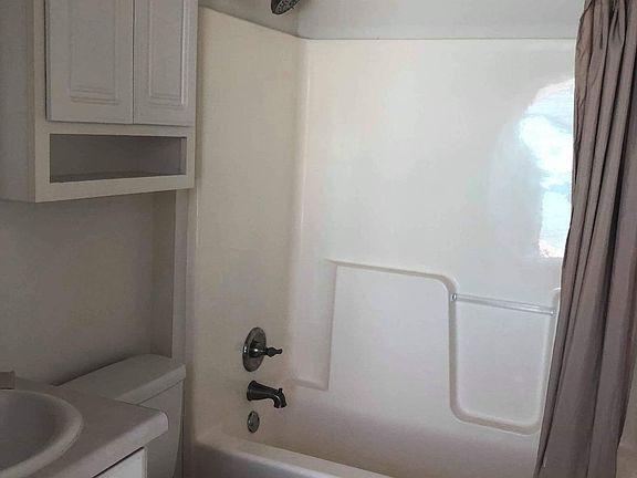 4th image of 212 Hiern Ave