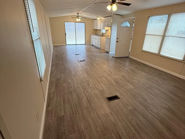 381 Old Hickory Ln — Photo 5