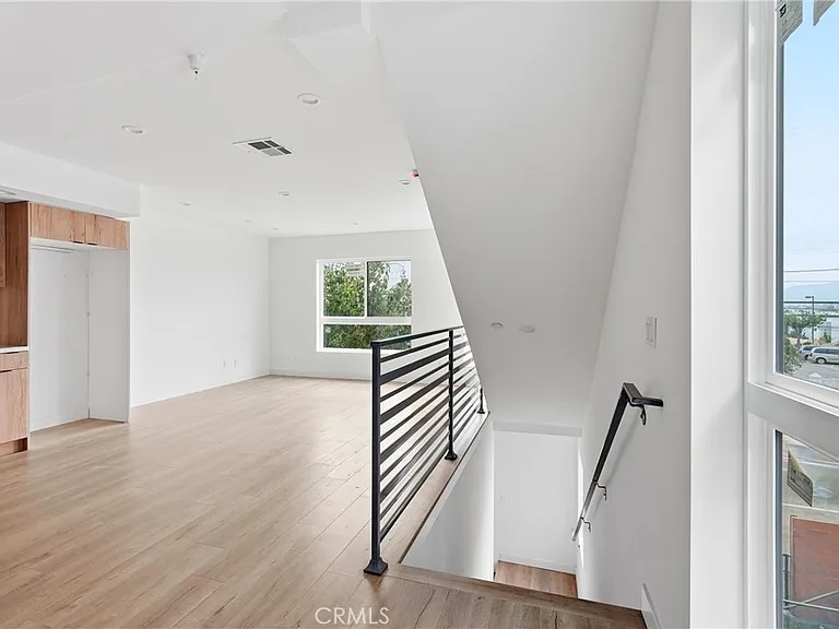 206 N Union Ave — Photo 10