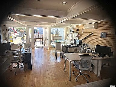 3rd image of 937 Bay Walk