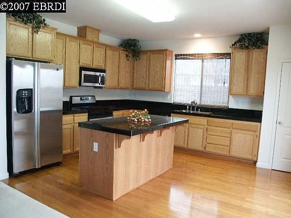 3rd image of 2103 Glen Canyon Dr