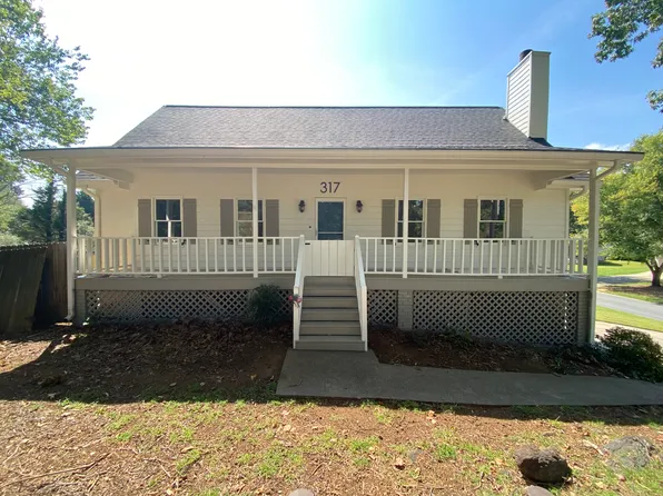 317 Knotts Cir, Woodstock, GA 30188