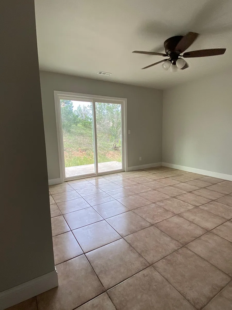 Building Photo - 158 Koloiki Ln #B