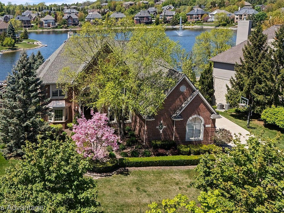 1st image of 18503 Clairmont Cir E