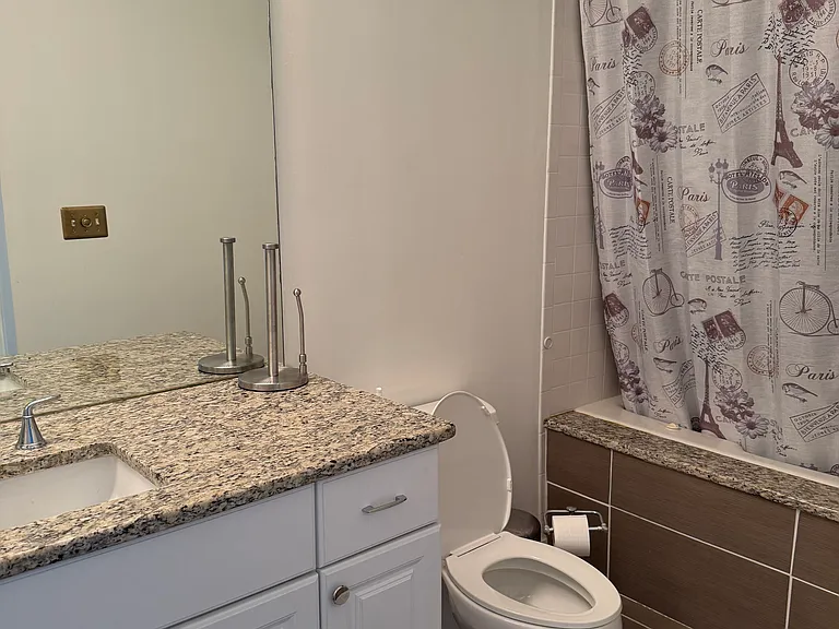 100 Harborview Dr #306 — Photo 15