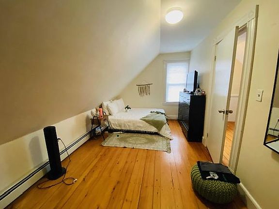 3rd image of 51 Calumet St #3