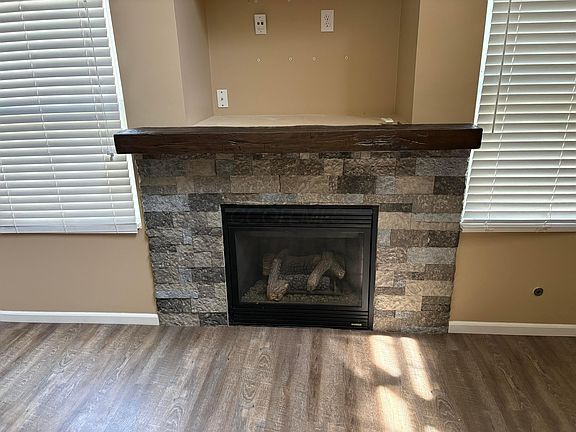 3rd image of 4025 Summerstone Dr