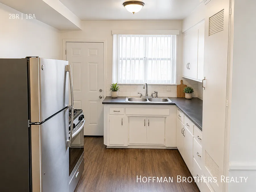 5844 Condon Ave Los Angeles, CA 90056 — Photo 2