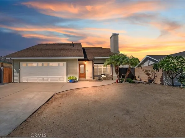 1152 Blossom Hill Dr, Corona, CA 92878