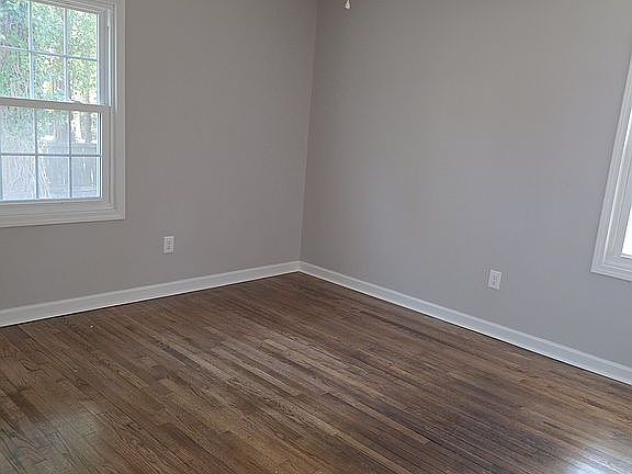 5th image of 101 Ridgewood Ln