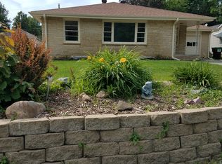 1627 S Cotner Blvd, Lincoln, NE 68506