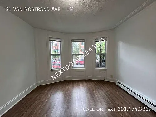 31 Van Nostrand Ave Photo 1