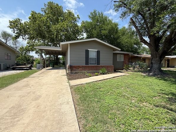 7051 Greenberry Dr