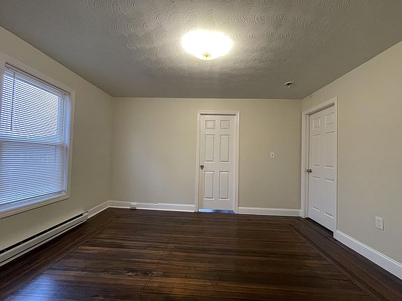 4th image of 25 Boswell Ave APT 3