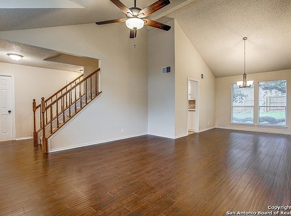 5th image of 2335 Encino Point