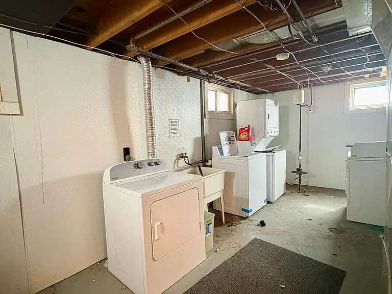 701 Alderson Ave — Photo 18