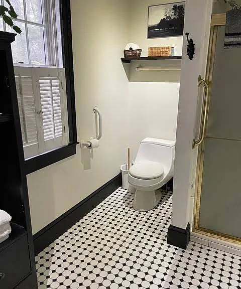 Downstairs bath with shower