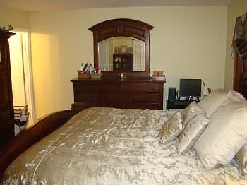5th image of 14850 Ensor Ct